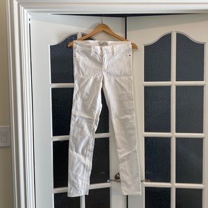 🎁A&F white skinny pants